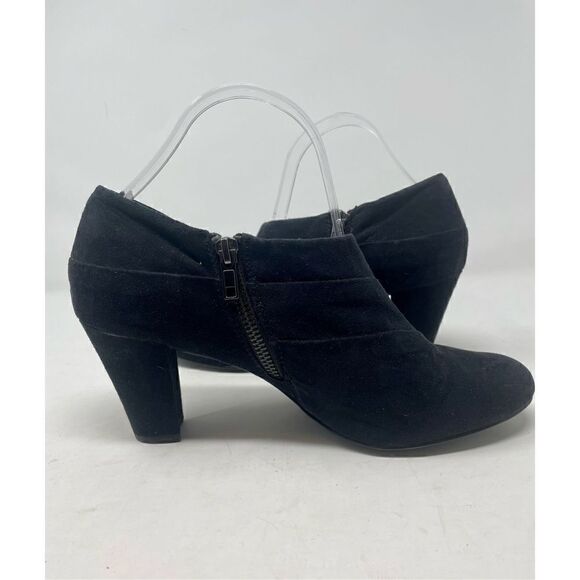 🔴 Mootsie Tootsie black vegan suede ankle booties size 9.5 - Picture 11 of 13